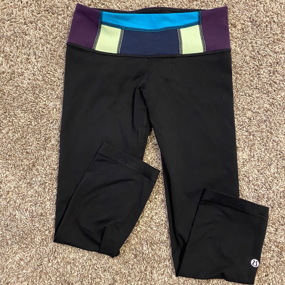 SOLD Lululemon crop leggings